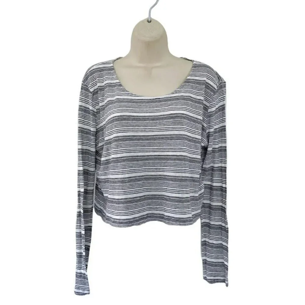 AllSaints Woman's Sz M Black & White Striped Cropped Long Sleeve Tee Shirt Top